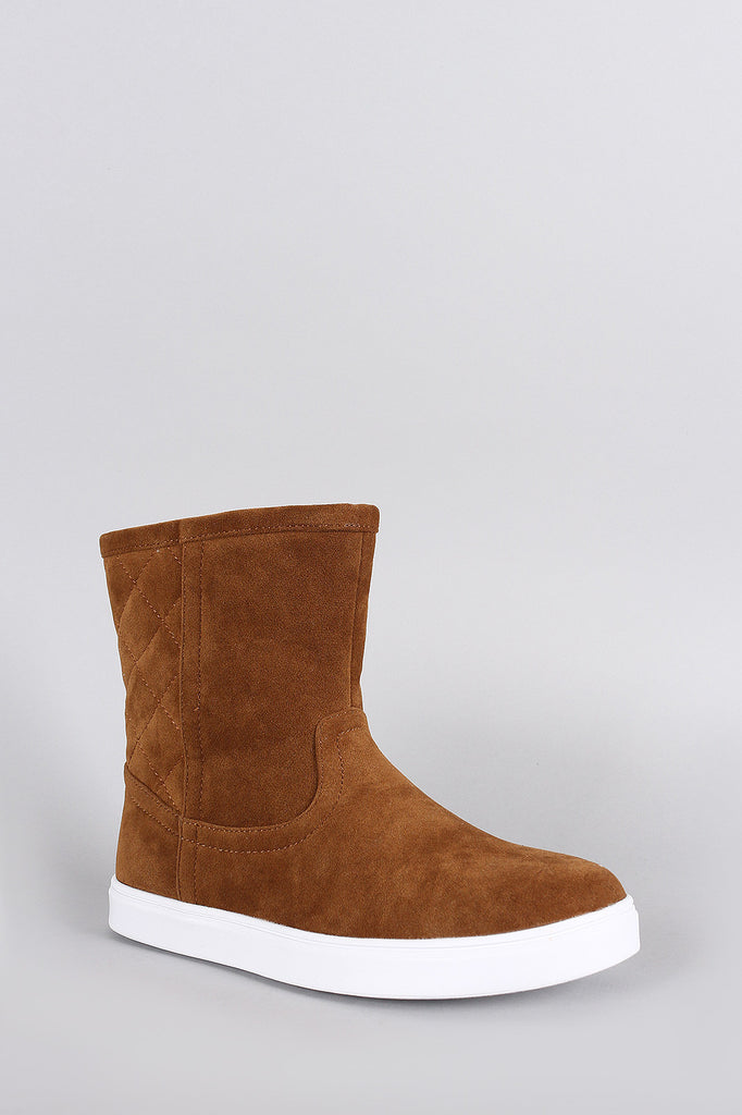 Quilted Suede Round Toe Flat Ankle Boots