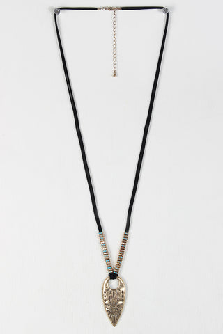 Decorative Arrow Pendant Necklace Set