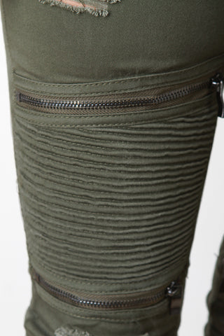 Distressed Moto Style Zip Knee Pants